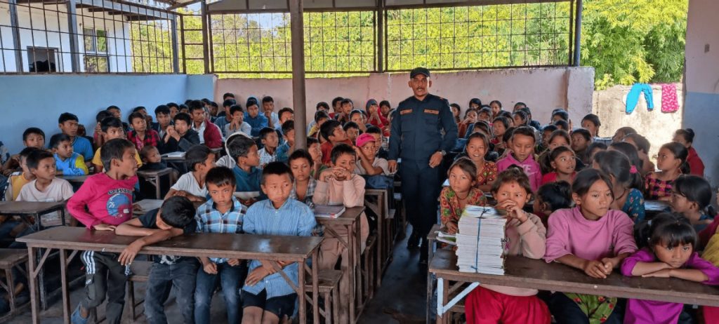 गामबेसीको चेपाङ संरक्षण केन्द्रमा आश्रित चेपाङ बालबालिकालाई यौनहिंसा विरुद्ध प्रशिक्षण