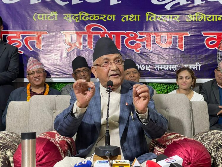 एमाले विकास र लोकतन्त्रको पक्षमा छ: अध्यक्ष ओली